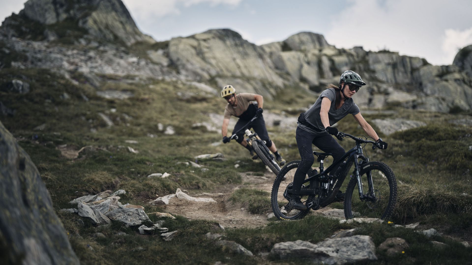Mountainbiken im Sommer in der Aletsch Arena auf dem Bettmerhorn Enduro Trail