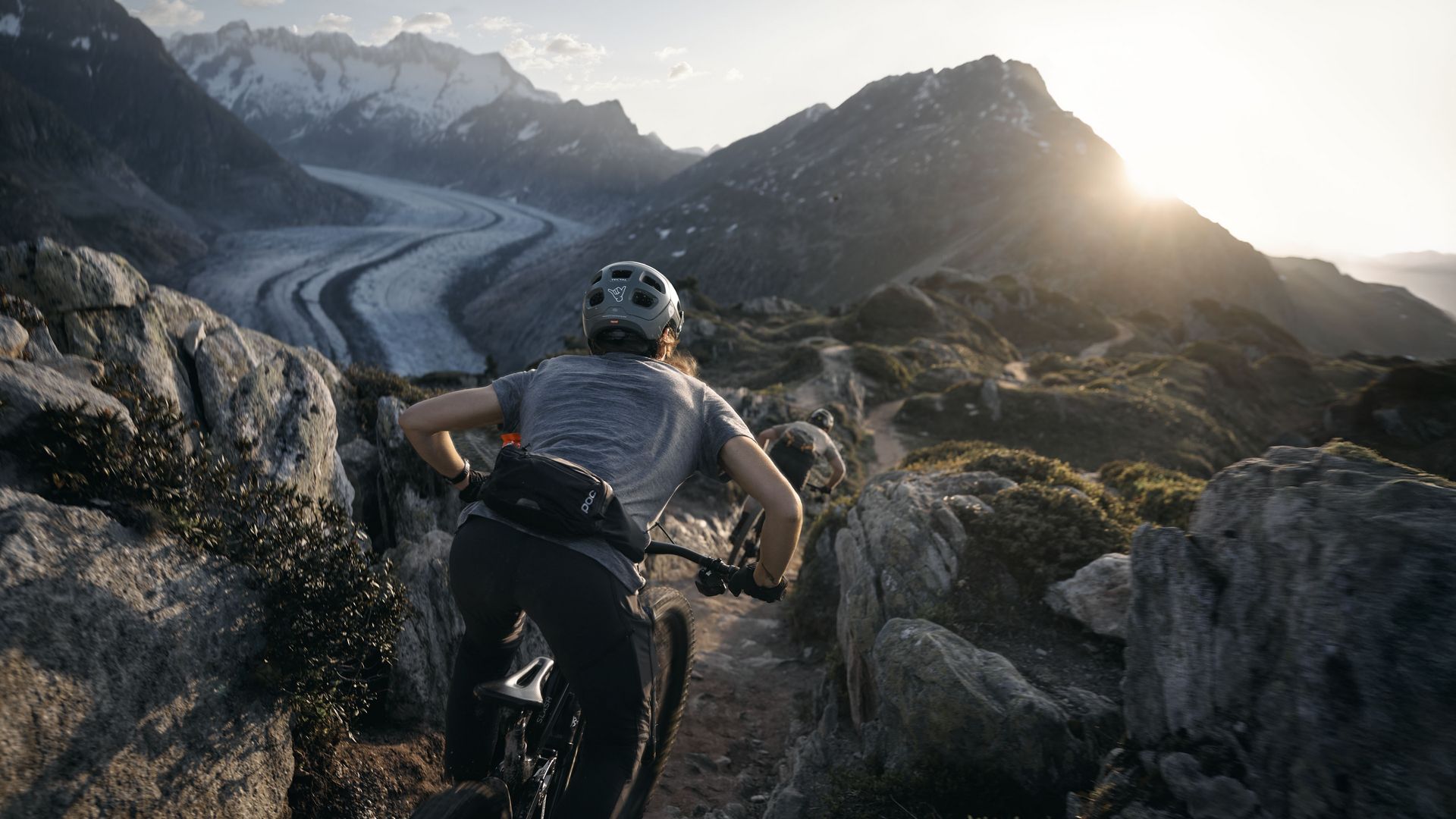 Mountainbiken im Sommer in der Aletsch Arena auf dem Bettmerhorn Enduro Trail